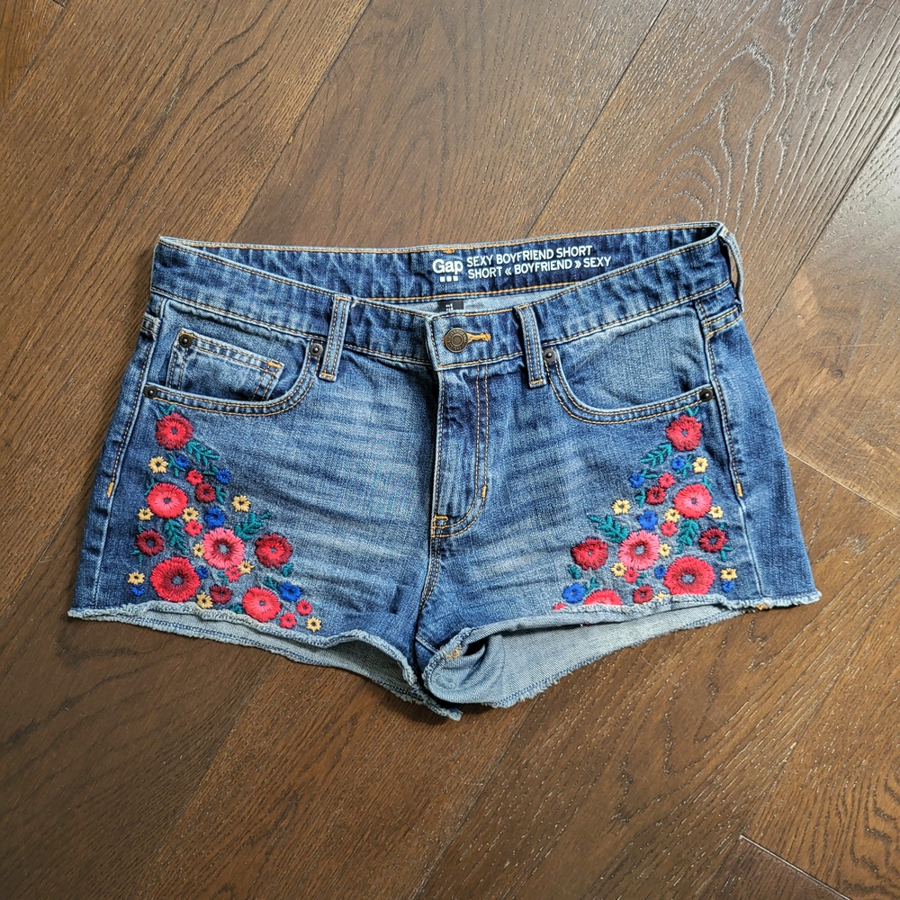 Denim Cutoff Shorts with Floral Embroidery Womens Size 6